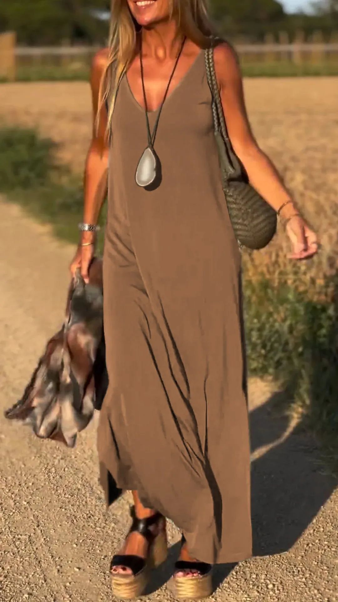 Robe à bretelles en V sexy tendance pour femmes