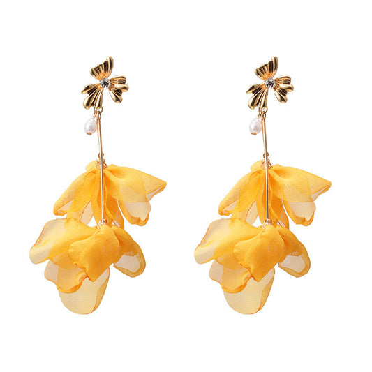 Boucles d’oreilles longues pendantes en forme de fleur
