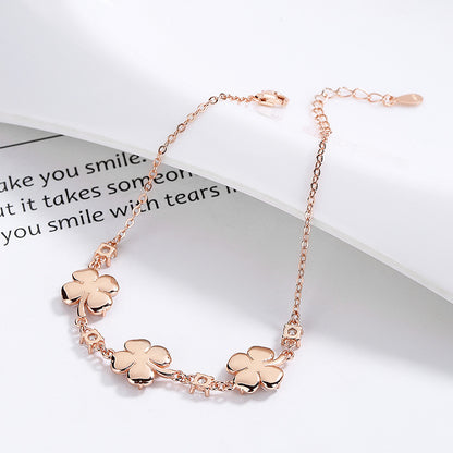 Bracelet en or rose avec pierres précieuses et cristaux