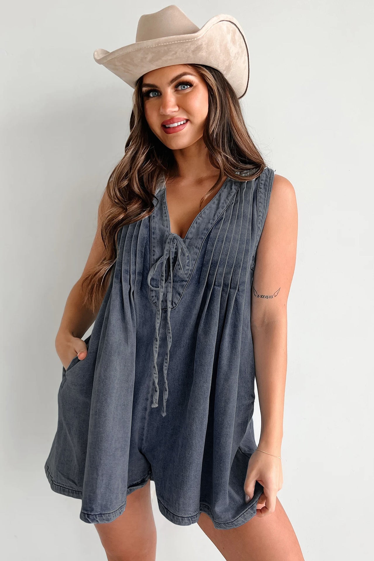Combinaison Courte Denim à Col Noué